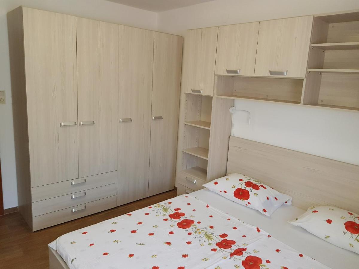 Apartments Vila Tisa مالي لوشينغْ المظهر الخارجي الصورة