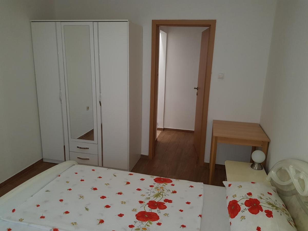 Apartments Vila Tisa مالي لوشينغْ المظهر الخارجي الصورة