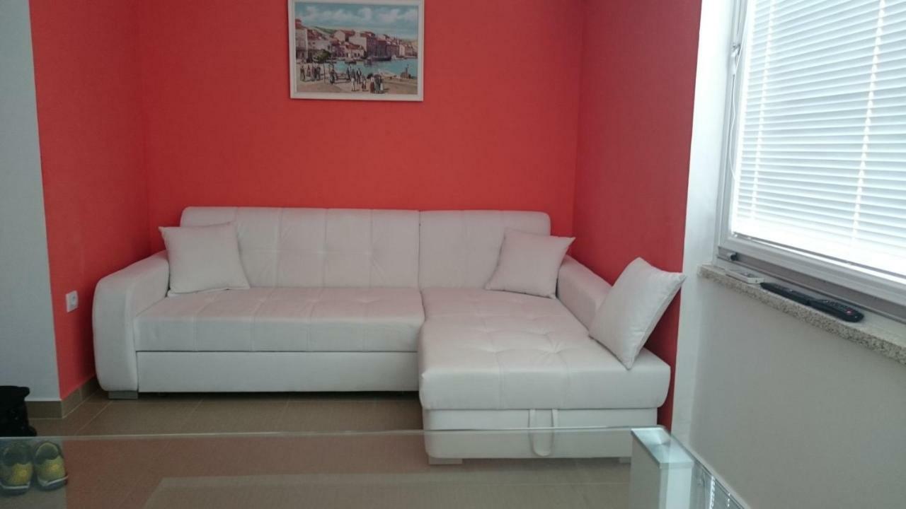 Apartments Vila Tisa مالي لوشينغْ المظهر الخارجي الصورة