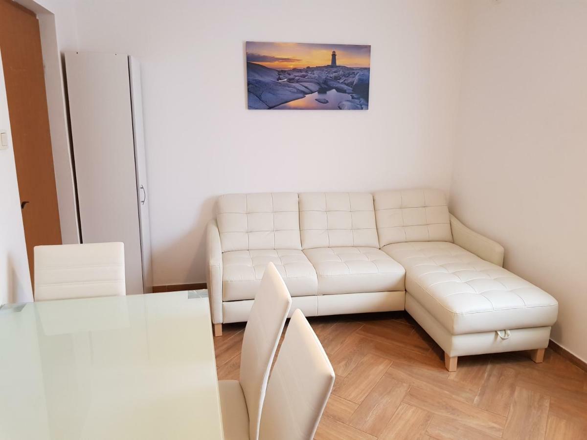 Apartments Vila Tisa مالي لوشينغْ المظهر الخارجي الصورة